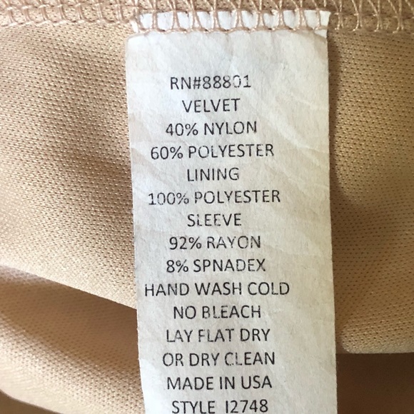 Kay Celine lace top. Lined. Size M - Picture 5 of 5